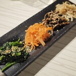 焼肉わらびホルモン 肉将軍 - 