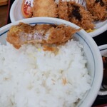 味よし - 一口かつ断面