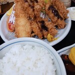 味よし - 衣が花びらの様に広がってボリューミー