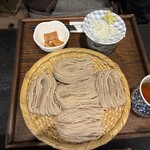 百々亭 - 細打ちそばのざる