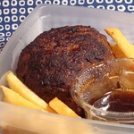 肉が旨いカフェ NICK STOCK - 熟成牛ハンバーグＢＯＸのハンバーグ