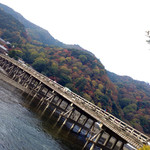 嵯峨野コロッケ - 嵐山の紅葉もこれから｡平日でも相変わらずの賑わい