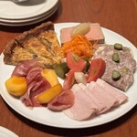 ビストロ ヴィヴィエンヌ - 自家製シャルキュトリー4種盛り合わせ