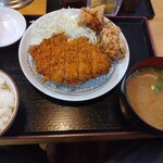 かつれつ食堂 - 
