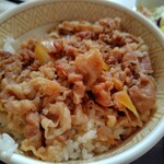すき家 - 牛丼並（つゆだく）アップ、、肉が少ないような、、