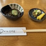 一心屋本店 - もずく酢と上等な漬物が付きます