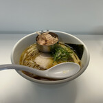 中華そば 六心 - 鰹と鶏の中華そば醤油1200円