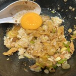 麺屋 つばき亭 - 生卵(無料)投入