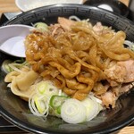 麺屋 つばき亭 - 油そば　麺をごそっと出してみたところ