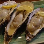 「厚岸の焼きガキ」（900円）