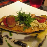 ラトリエ ドゥ ジョエル・ロブション - ホウボウのプランシャ焼き　南仏をイメージしたガルニチュールとソースと共に