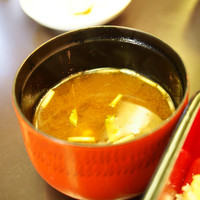 かぐら坂 志満金 - なめこの赤出汁。