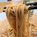 ラーメン おこじょ - 中太麺