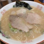 拉麺べんげ - ワンコインの細麺の豚骨ラーメン