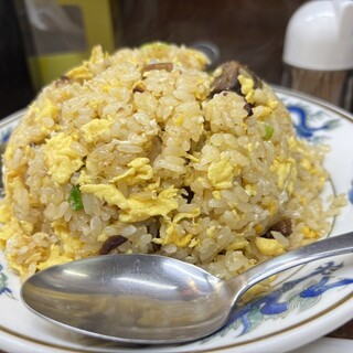 ラーメンと小皿料理 伊太八_1