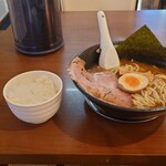 麺屋 ぶしがみ - ぶしがみラーメン1,000円ネギ抜きとセルフ無料半ライス