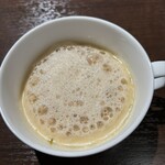 欧風食堂トーマ - さつまいもスープ上には紅茶エスプーマ