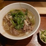 蕎麦の実 - 大阪肉吸い風！和牛肉そば(温)