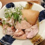あぶり処 武蔵 - 大きな大根やわらかで鶏肉も美味しい煮付けでした♪
