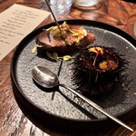 Seafood & Tapas LUBINA - 季節のピンチョス(左上)、うにプリン