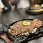ビフリパ -BEEF REPUBLIC- - 特選黒毛和牛ステーキ1ポンド