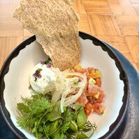 ザ タヴァン グリル＆ラウンジ - 