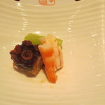 新宿割烹 中嶋 - タコのやわらか煮、才まき海老、ハマイモ。