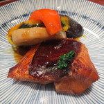 新宿割烹 中嶋 - 広島の郷土料理で、カレイは炊いた物を焼いてるそうです。