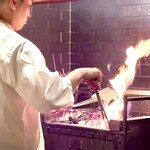 多仁本 - 鰆を炙ります