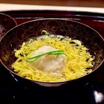 多仁本 - 毛蟹と鱶鰭の真薯　菊花椀仕立て　沁みますなぁ