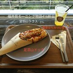足羽山テラス - 料理写真:足羽山ドック＆県産はちみつレモンスカッシュ