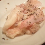 牛角 - ハラミ付きやげん 黒胡椒塩ダレ