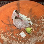 ぬま田 - かます(東京湾)皮目低温であげて炭火焼き