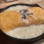 urabon'e - だし巻き(トリュフクリームソース) 858円