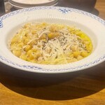 お燗とvinめし くいぜ - ひよこ豆の煮込み