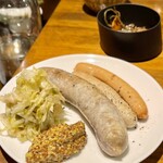 お燗とvinめし くいぜ - ソーセージ盛り合わせ