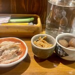 お燗とvinめし くいぜ - ごぼうの酒粕煮、なめたけ、玉こんにゃく煮