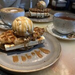 The Jones Cafe Bar - 