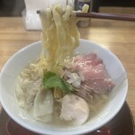 手打ち正麺 Hachimitsu - 