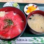 新鮮ネタ 食屋いぐち - マグロ丼