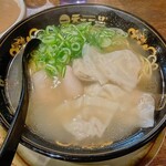 天下一品 - 料理写真:塩ラーメン（ワンタン増し増しキャンペーン中）