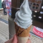 会津西街道 道の駅たじま 軽食コーナー - 料理写真:ソフトクリームラムネ味300円(2025.9.27)