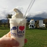 ヤツレン ソフトクリーム売店 - 