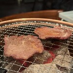 松阪牛炭火焼肉 東海亭 - 