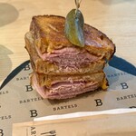 BARTELS - グリルドハム＆チーズサンドイッチ