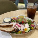 BARTELS - チーキー・チキンサラダ