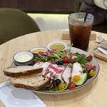 BARTELS - チーキー・チキンサラダ