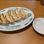 日高屋 - 料理写真:まずは餃子到着