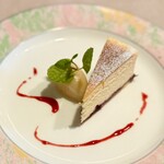 ふらんす厨房 Kei - デザート  林檎ジェラート     チーズケーキ