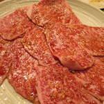 焼肉  炭聖 - 幸せの絨毯